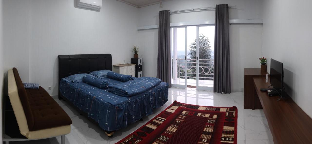 Narwastu Hills Hotel Tomohon Екстериор снимка